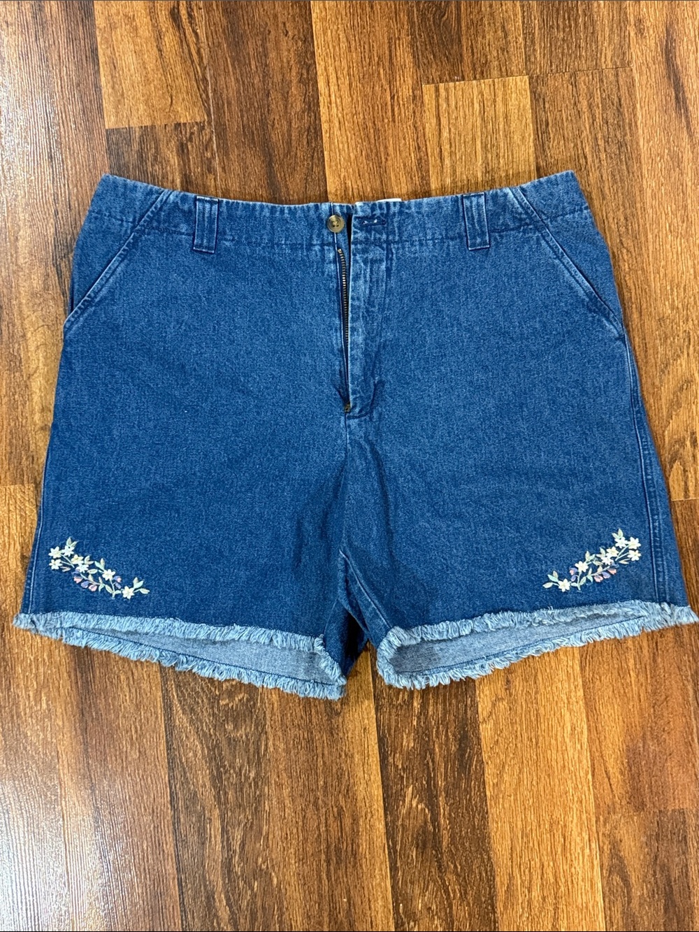 Women’s vintage Westbound Denim Shorts with Floral Embroidery - Blue